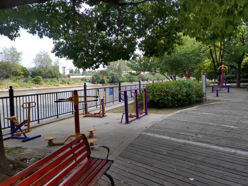 玉樹(shù)玉龍?jiān)方∩睃c(diǎn)