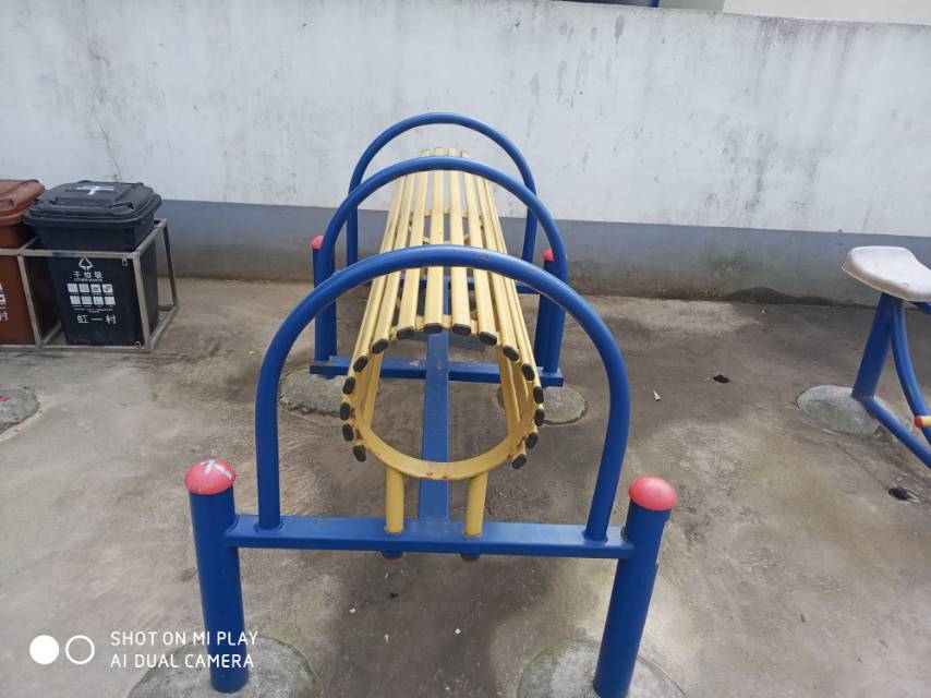 腰背伸展訓練器