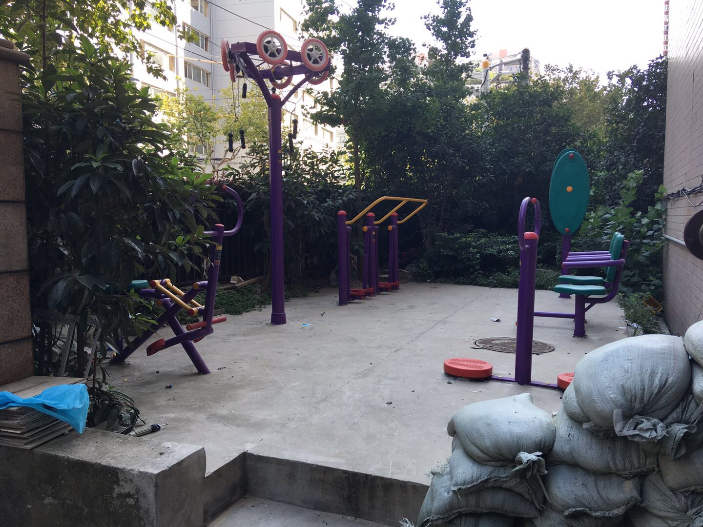 虹臨寶都健身點(diǎn)