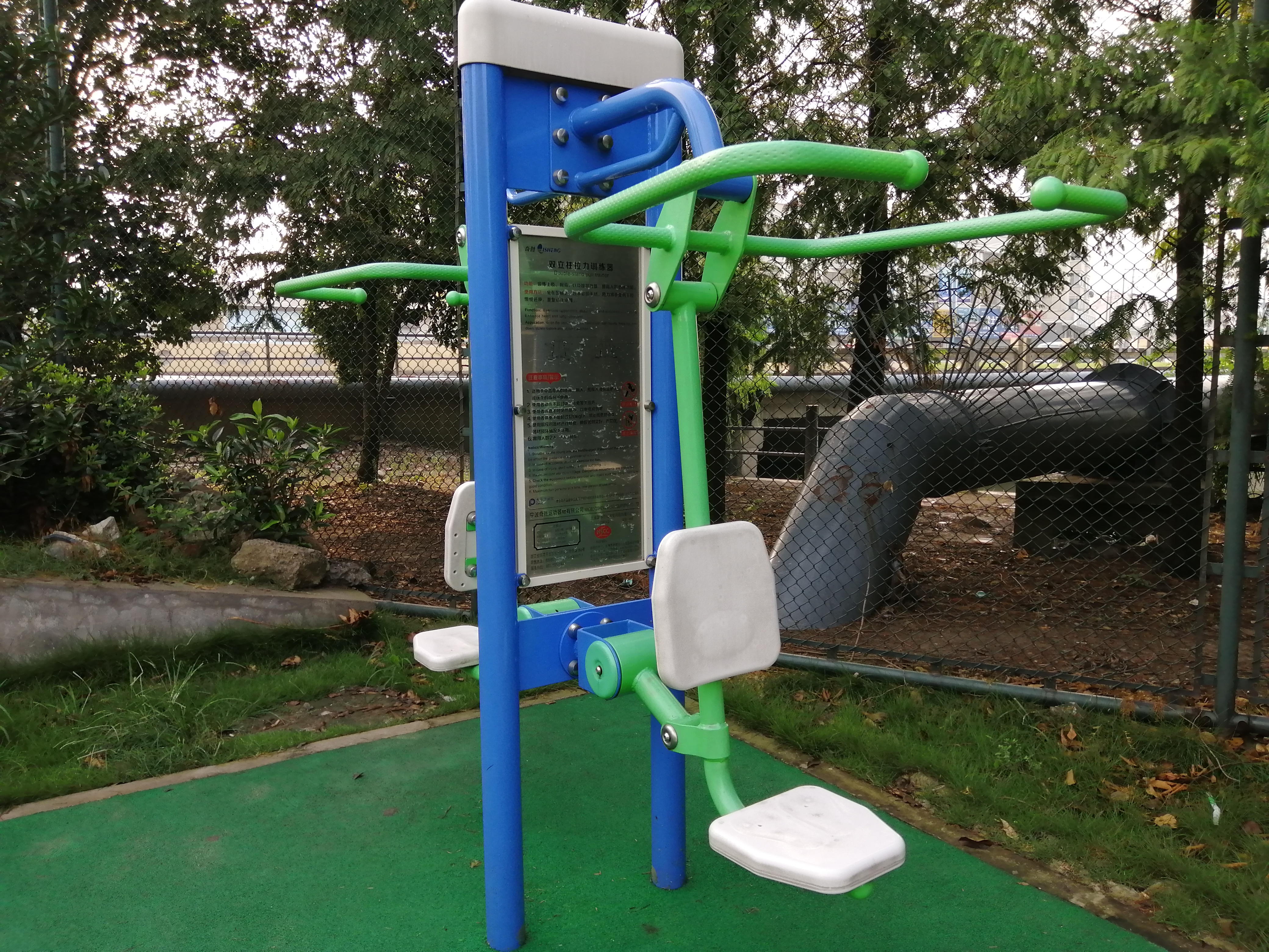 雙立柱拉力訓(xùn)練器 雙立柱拉力訓(xùn)練器