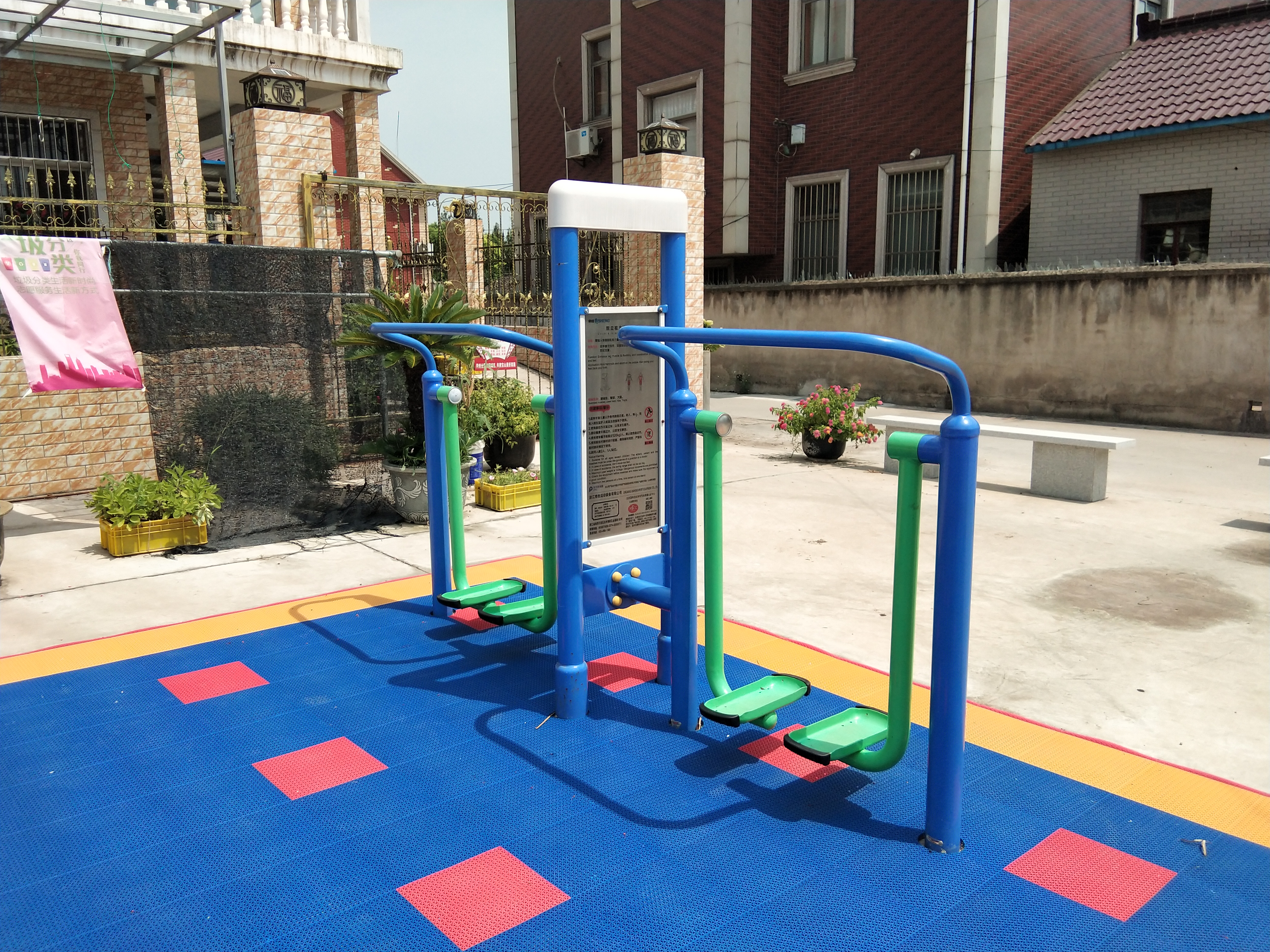 雙立柱太空漫步器 雙立柱太空漫步器