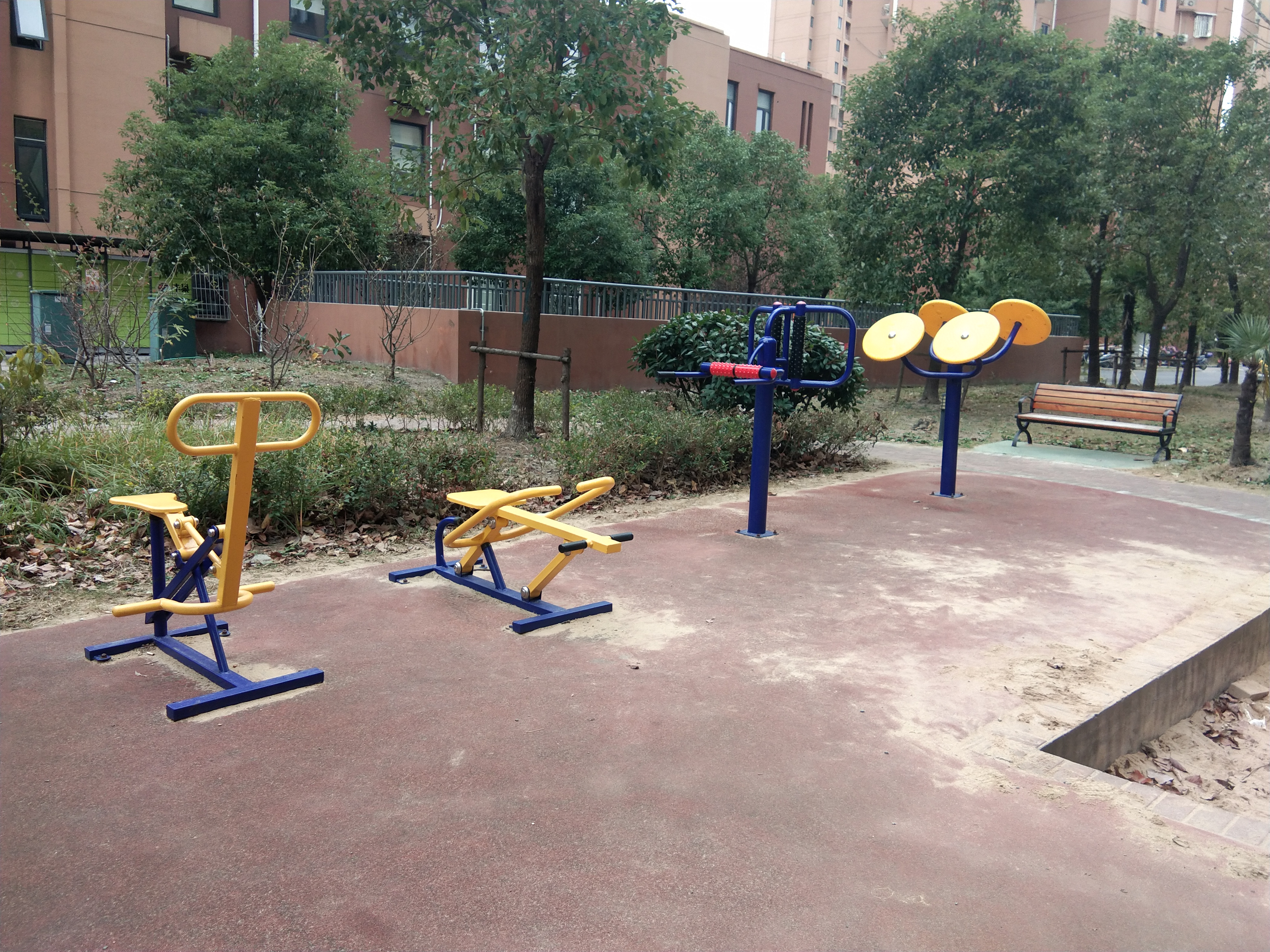 安康里（東）健身點(diǎn)