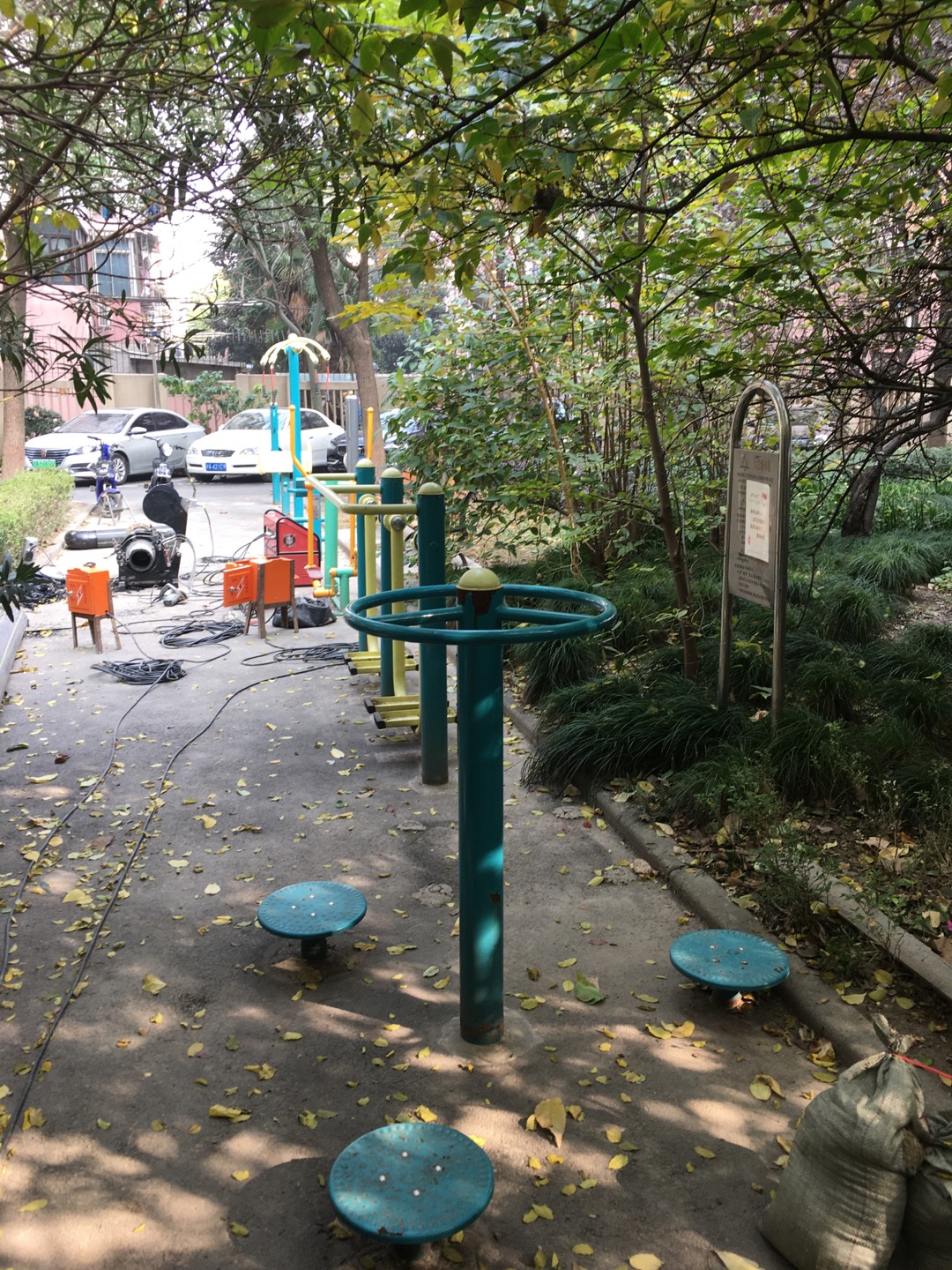 古四居委新園大樓健身點(diǎn)