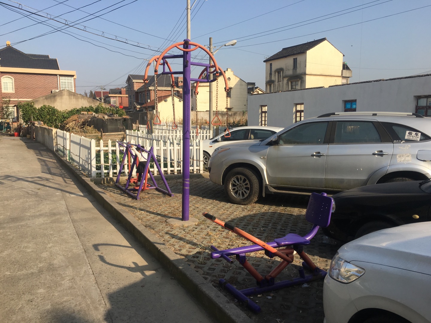 浦東新區(qū)合慶鎮(zhèn)朝陽村丁家宅健身苑點