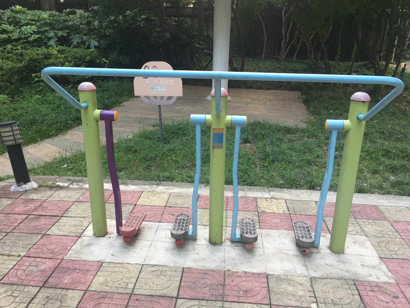 太空漫步器 太空漫步器