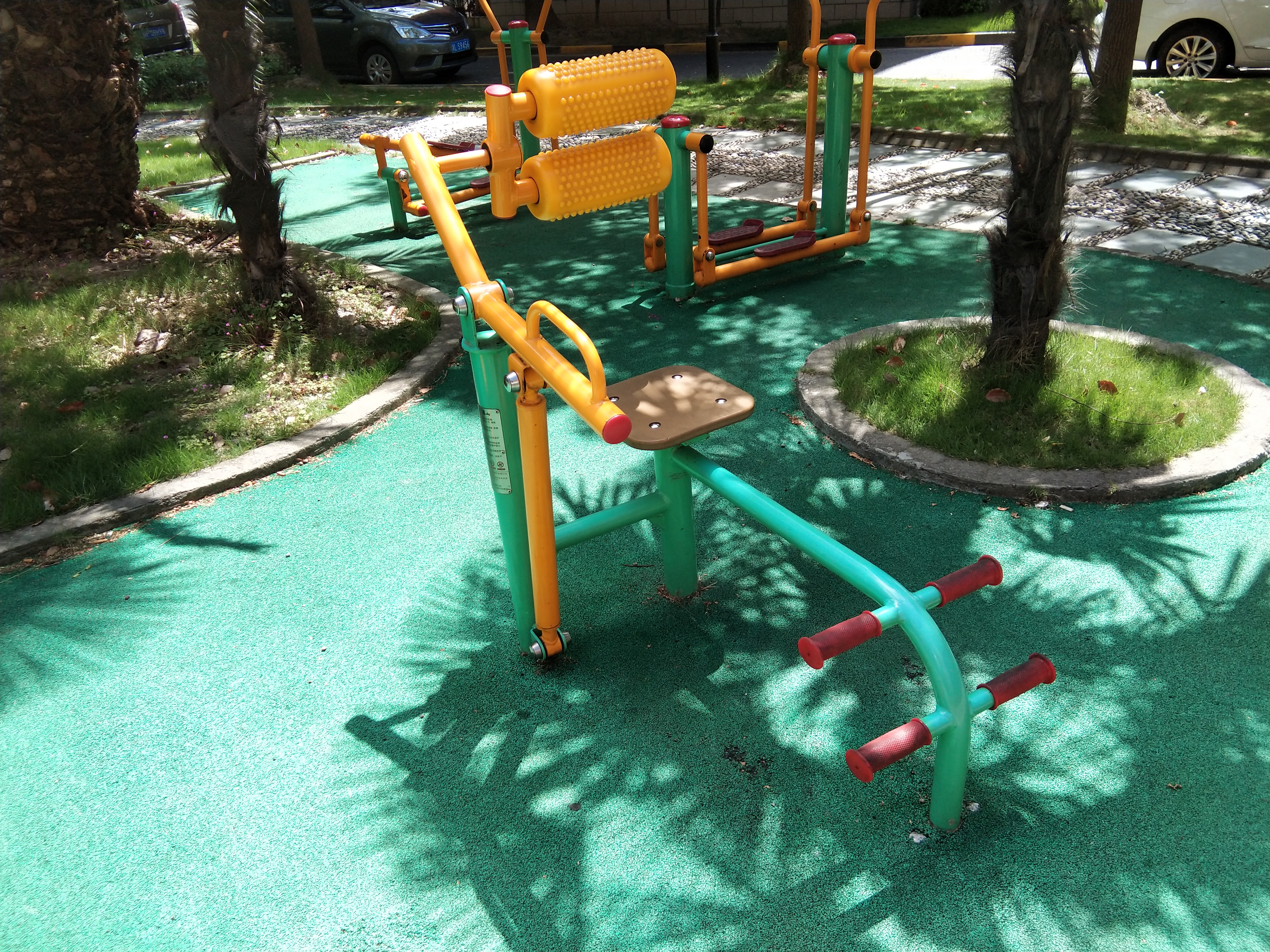 腹背鍛煉器 腹背鍛煉器