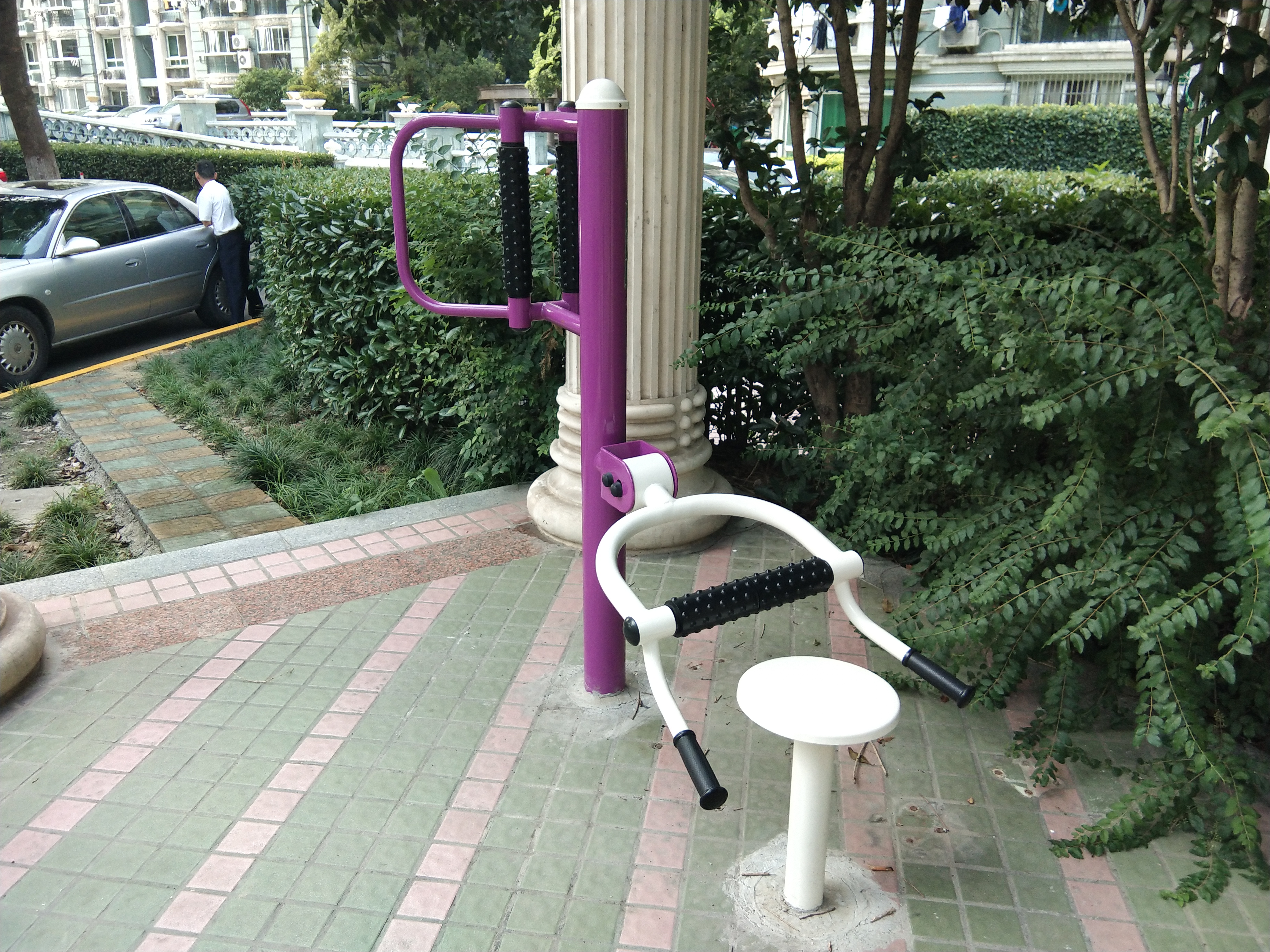 坐式腰背按摩器 坐式腰背按摩器