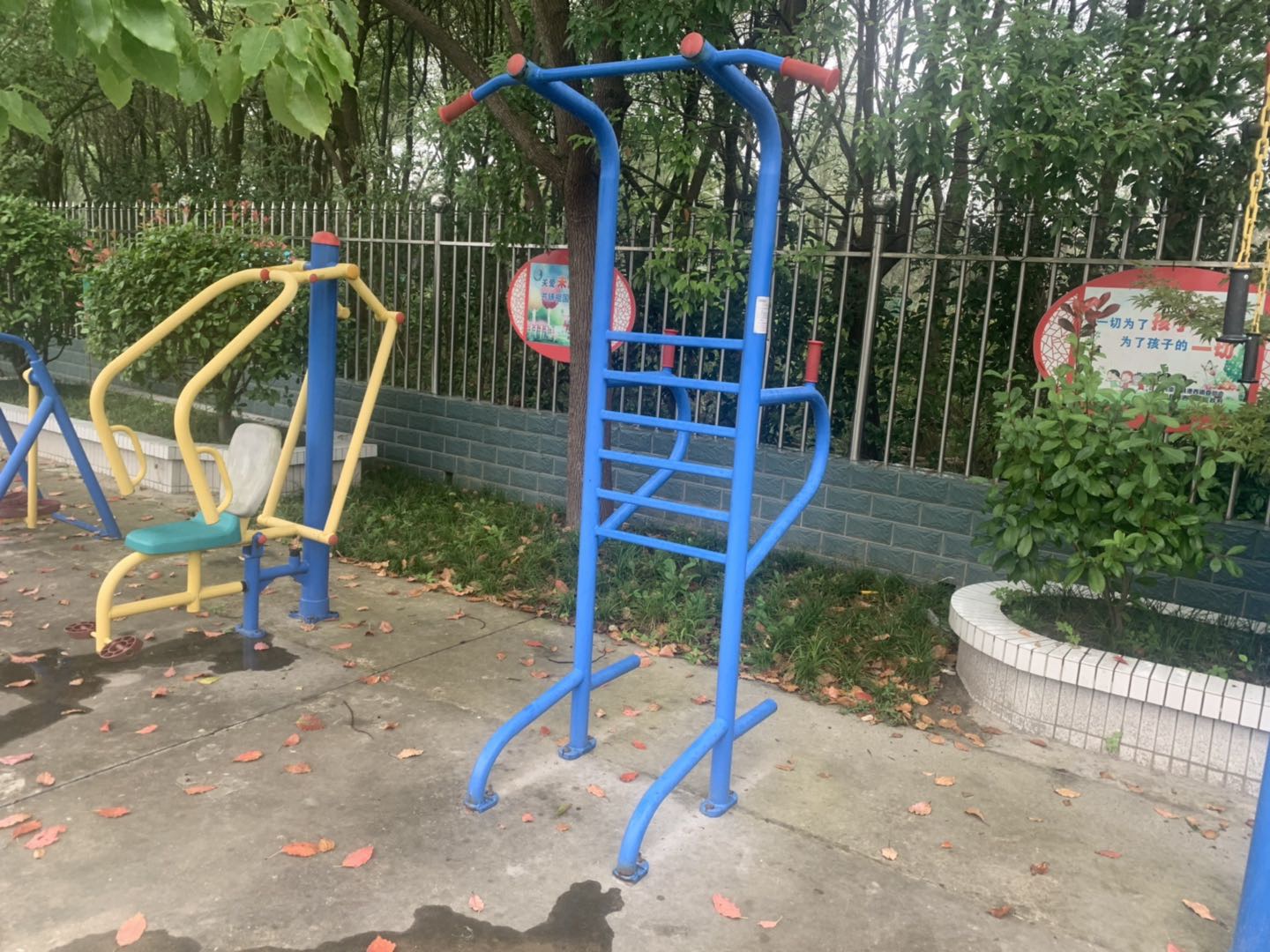 多功能訓(xùn)練器 多功能訓(xùn)練器