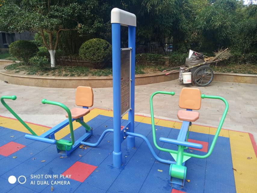 雙立柱平推平拉訓(xùn)練器 雙立柱平推平拉訓(xùn)練器