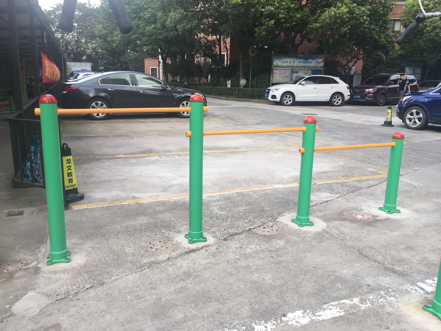 多聯(lián)壓腿架 多聯(lián)壓腿架