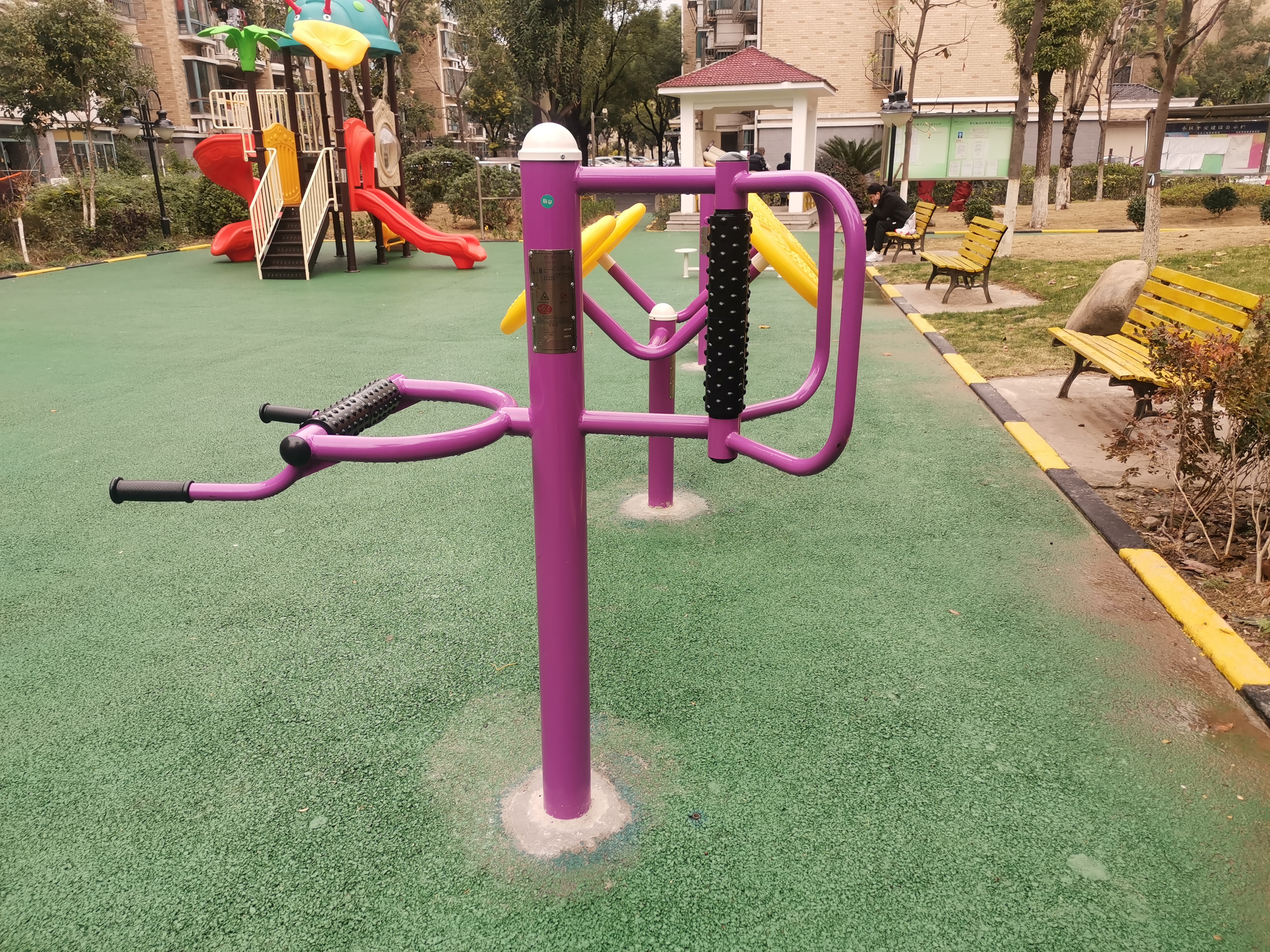 坐式腰背按摩器