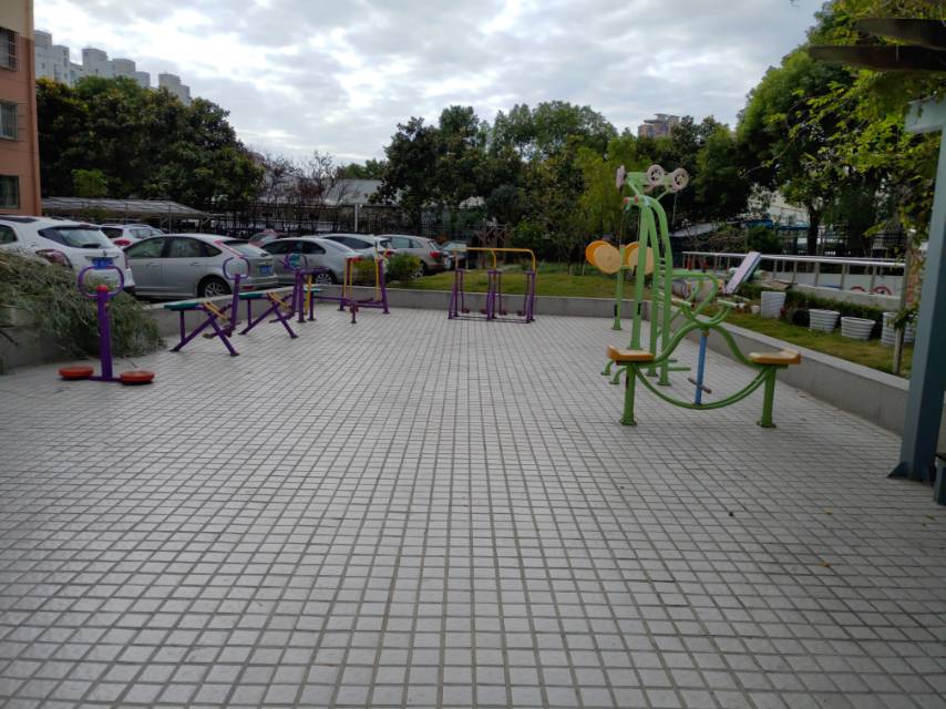 櫻花路89弄健身點