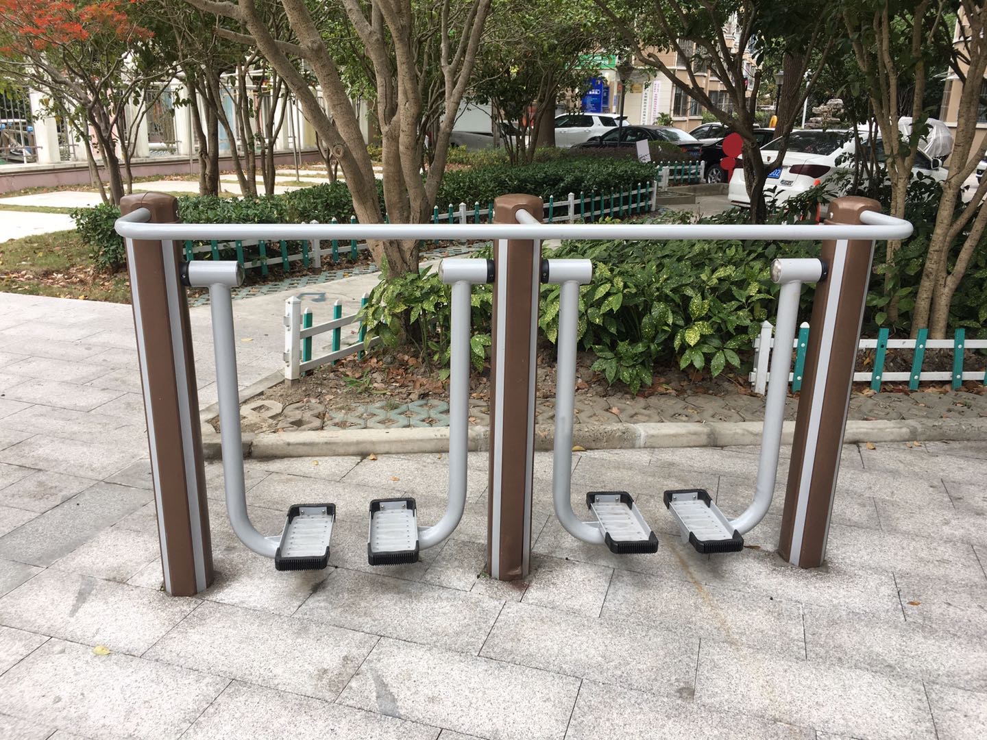 雙位太空漫步機(jī)