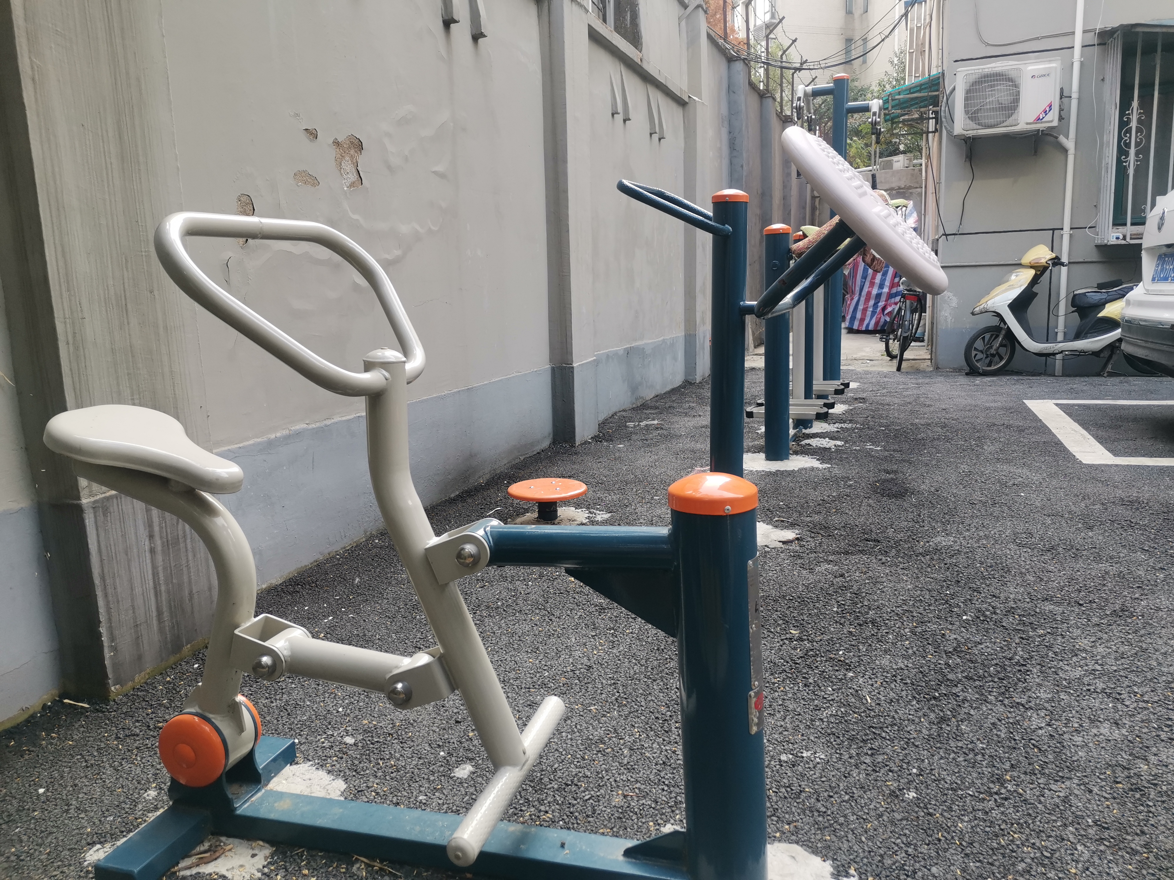 靜安區(qū)共和新路街道談家宅居委健身點(diǎn)（老滬太路250弄）