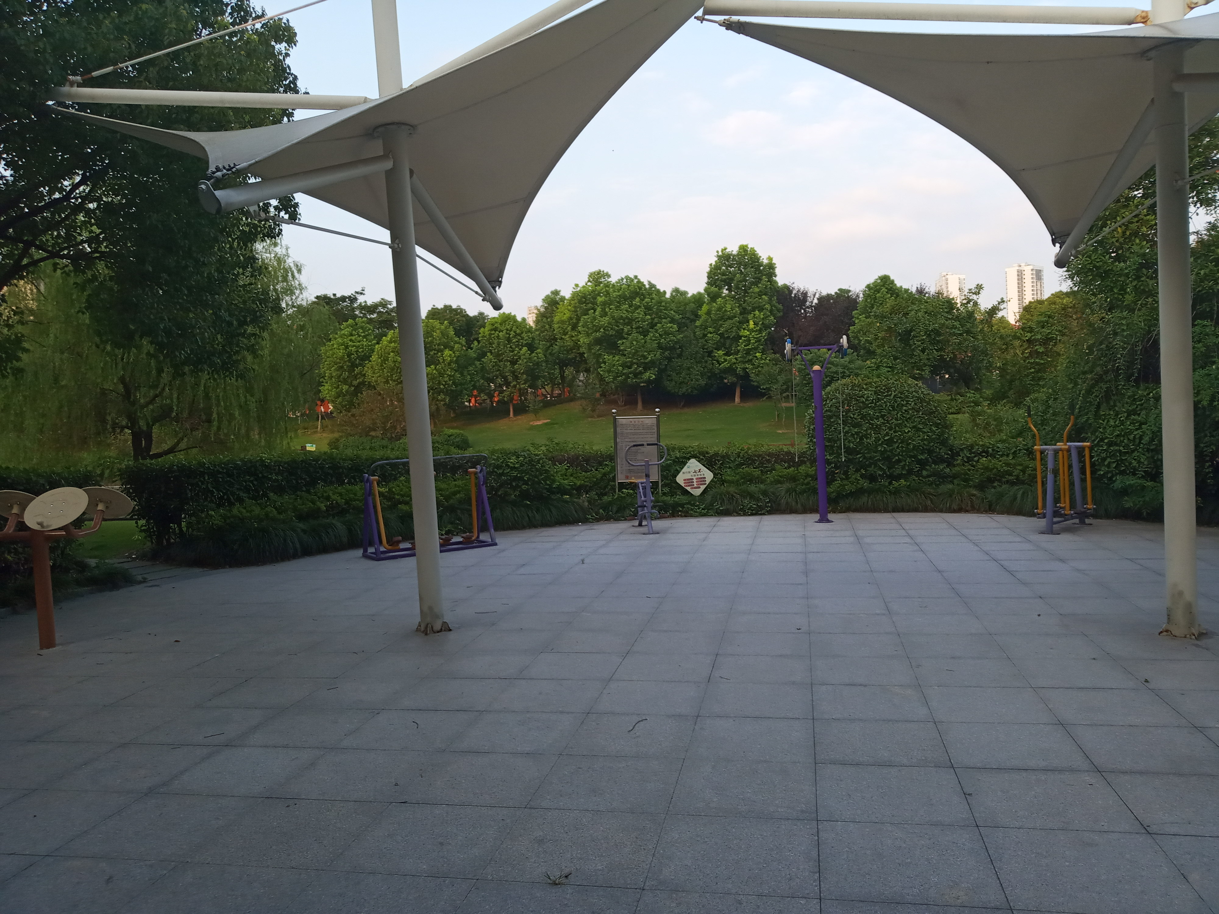 平吉五村居委F健身苑點(diǎn)