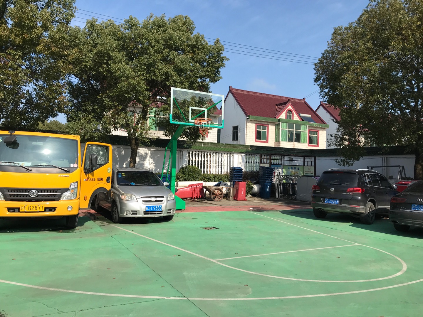 衛(wèi)通村市民球場