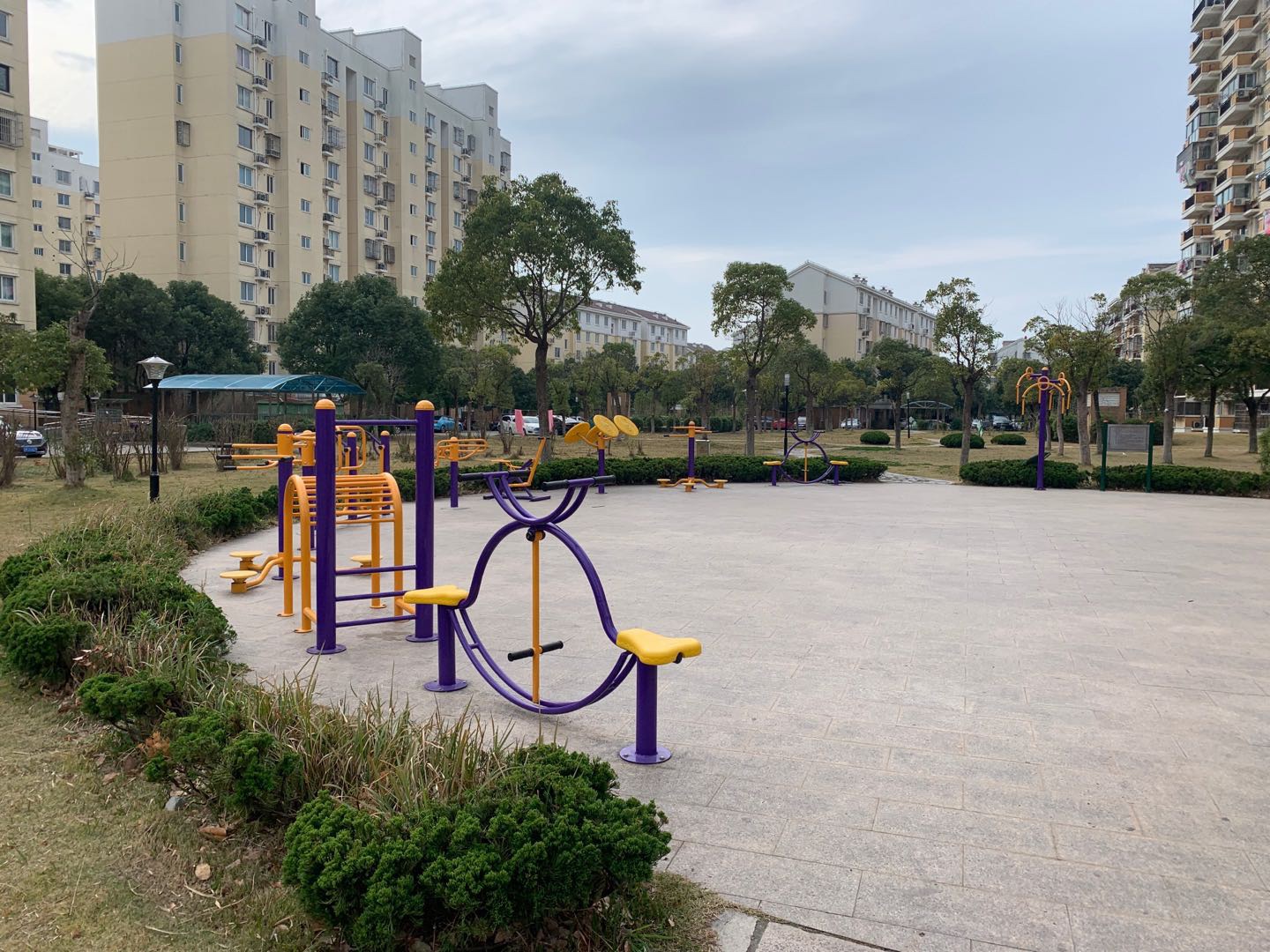 德盈社區(qū)健身點