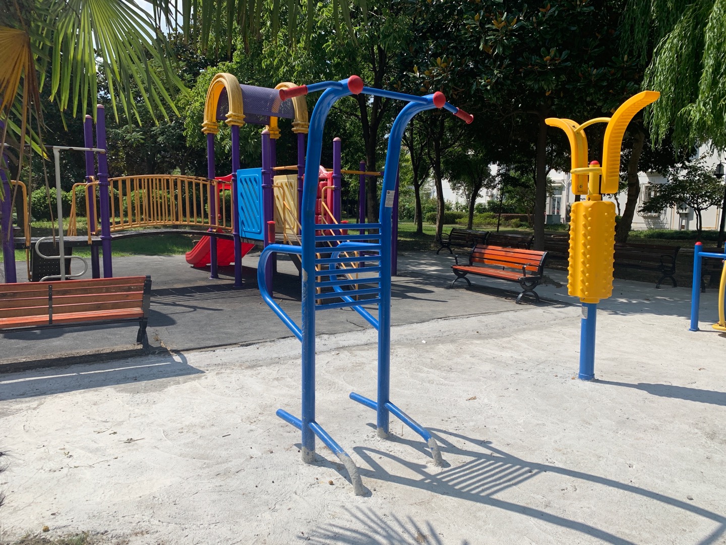 多功能訓(xùn)練器 多功能訓(xùn)練器