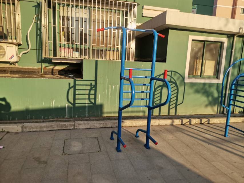 多功能訓(xùn)練器