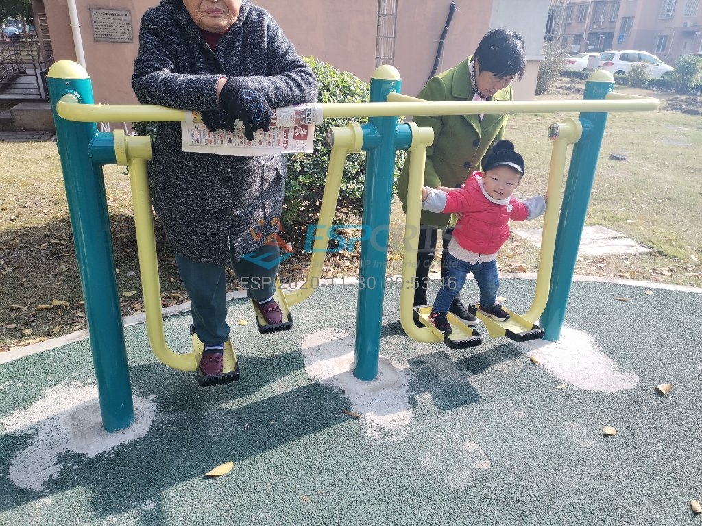 二位智能太空漫步機