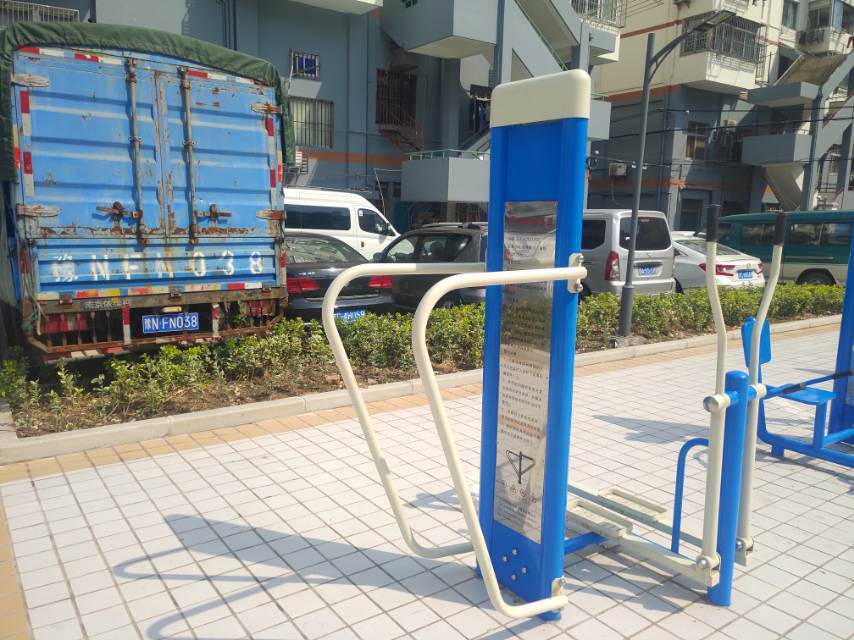 雙杠訓(xùn)練器 雙杠訓(xùn)練器