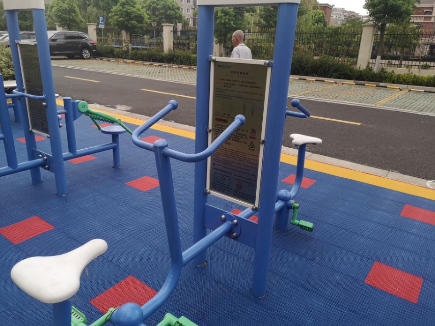 雙立柱健身車 雙立柱健身車