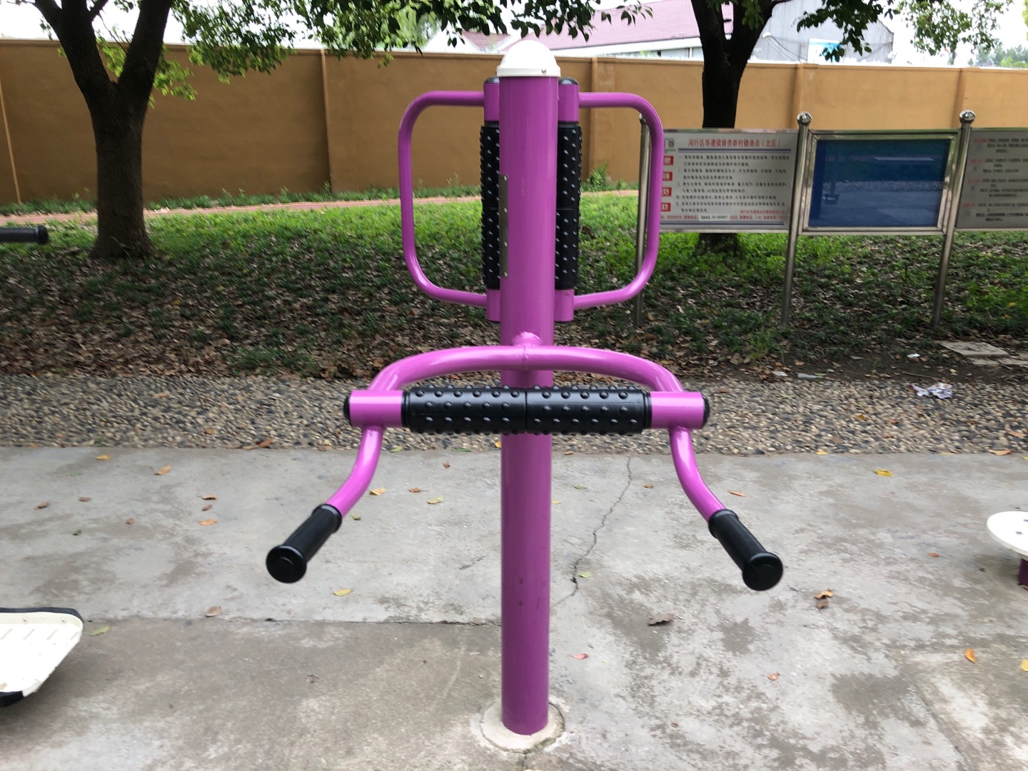 腰背按摩器 腰背按摩器