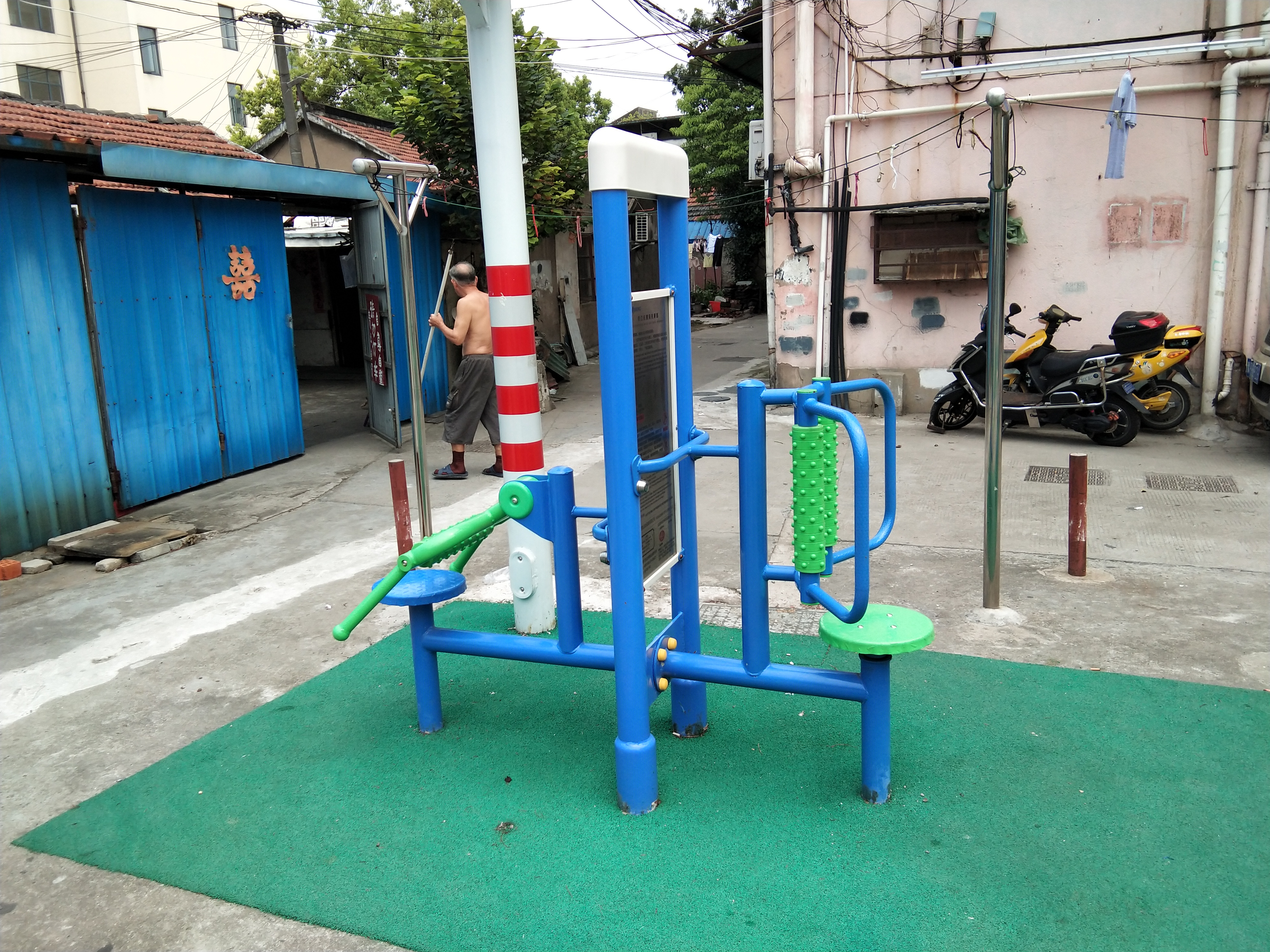 雙立柱腰背按摩器