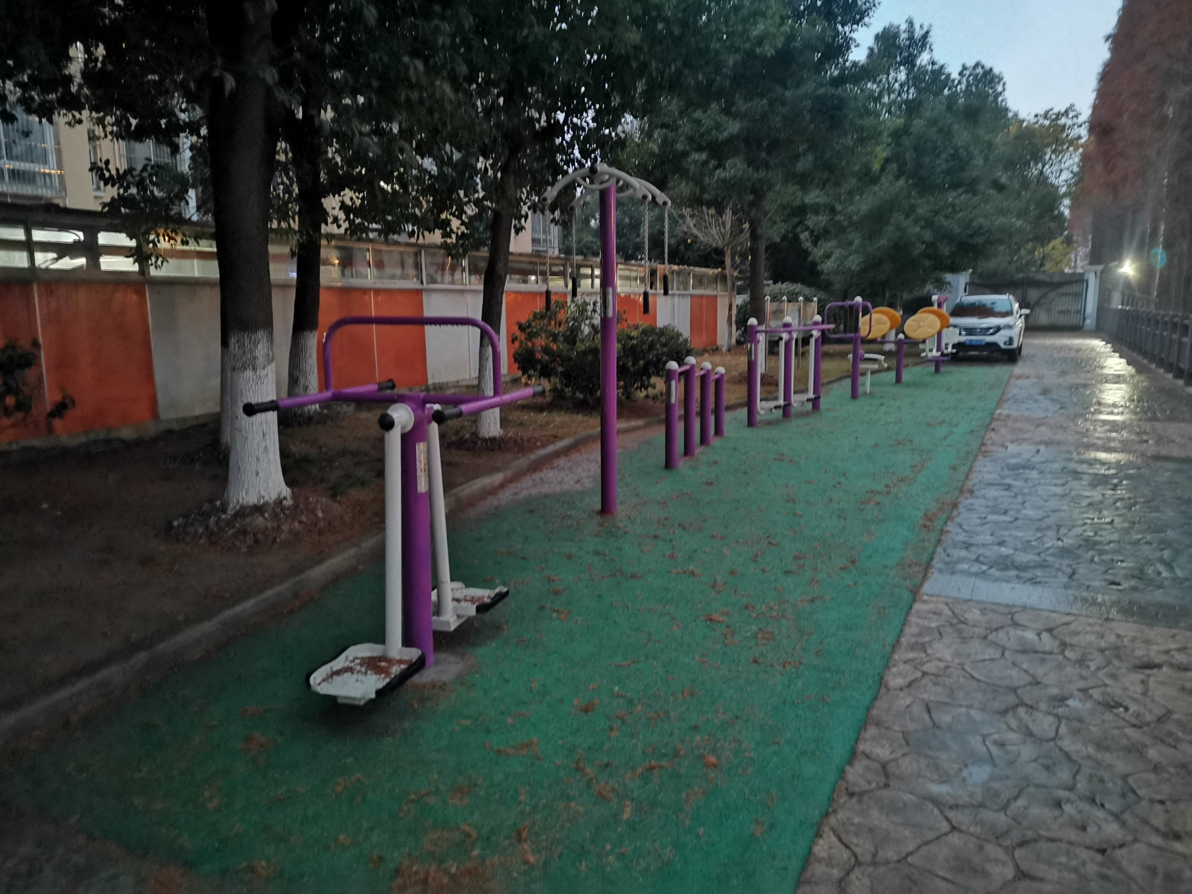 仁和花園（西）健身點(diǎn)