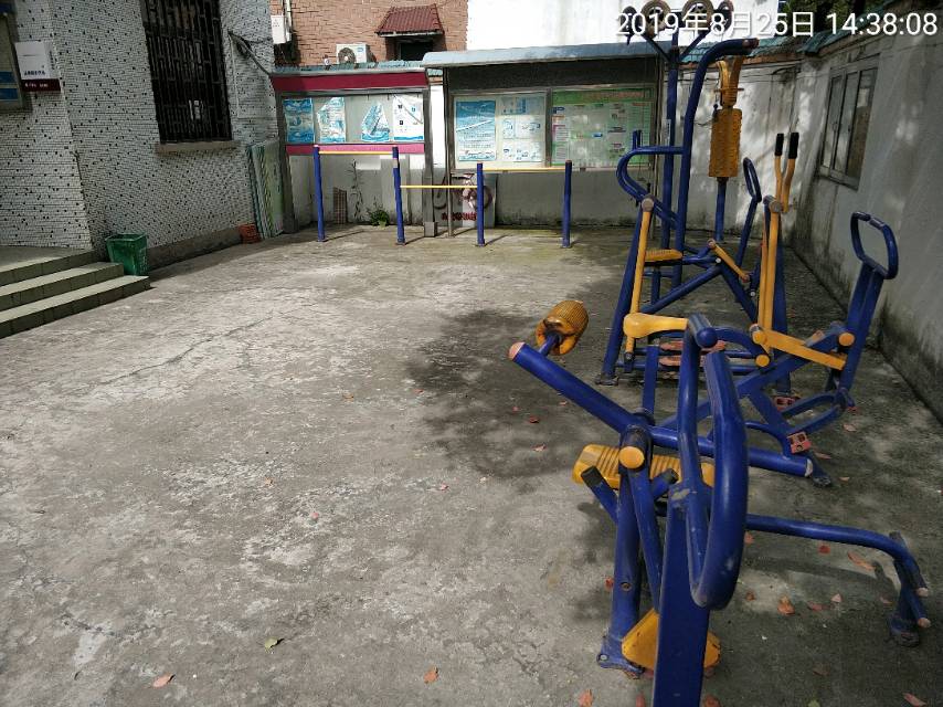 紀(jì)王居委健身點(diǎn)