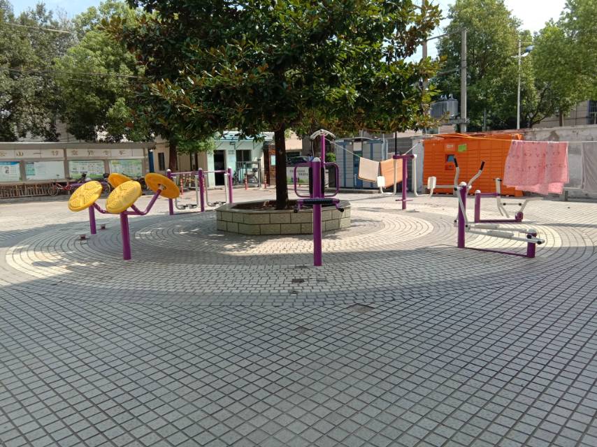 云山小區(qū)健身點(diǎn)