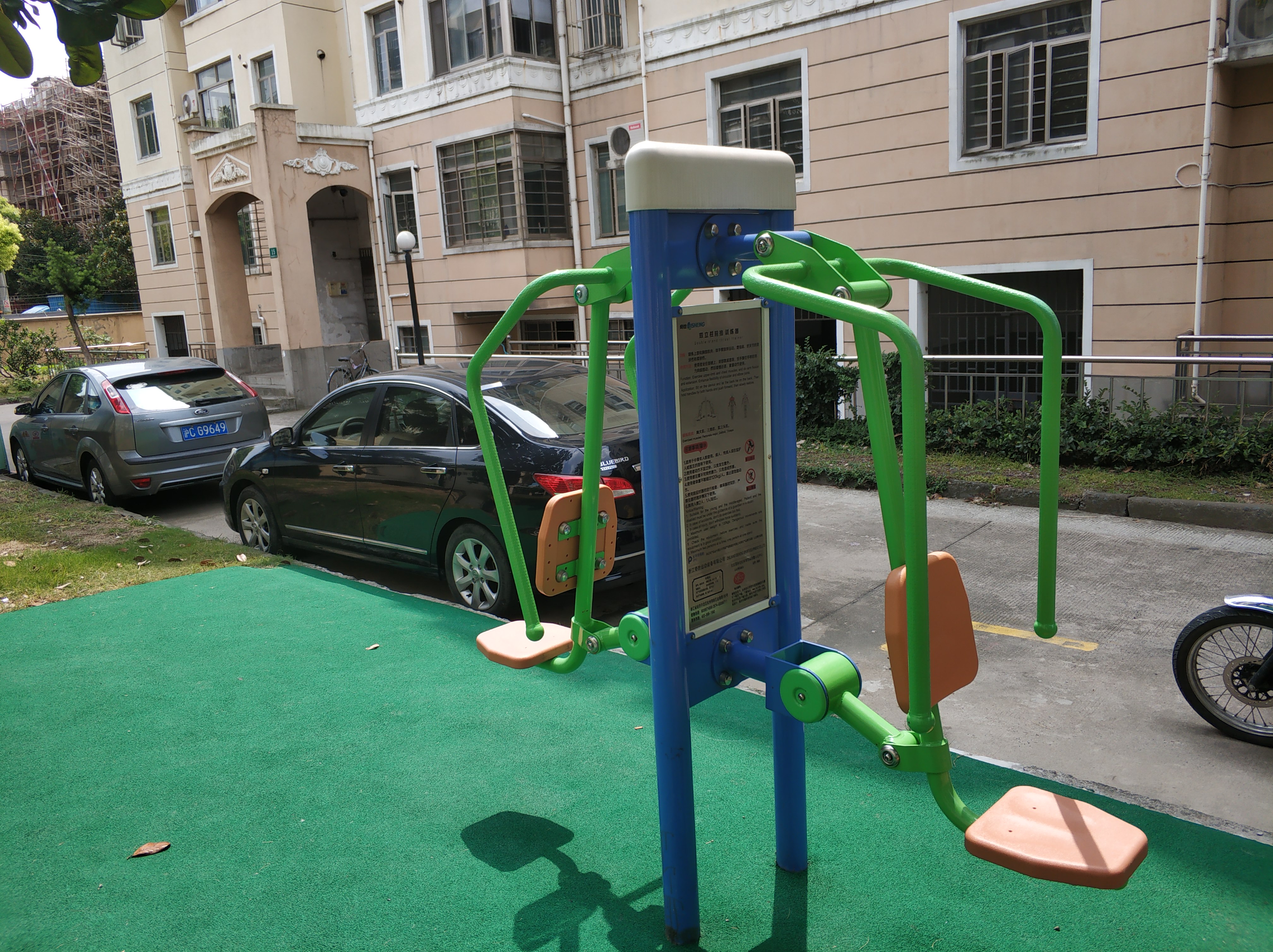 雙立柱推力訓練器 雙立柱推力訓練器