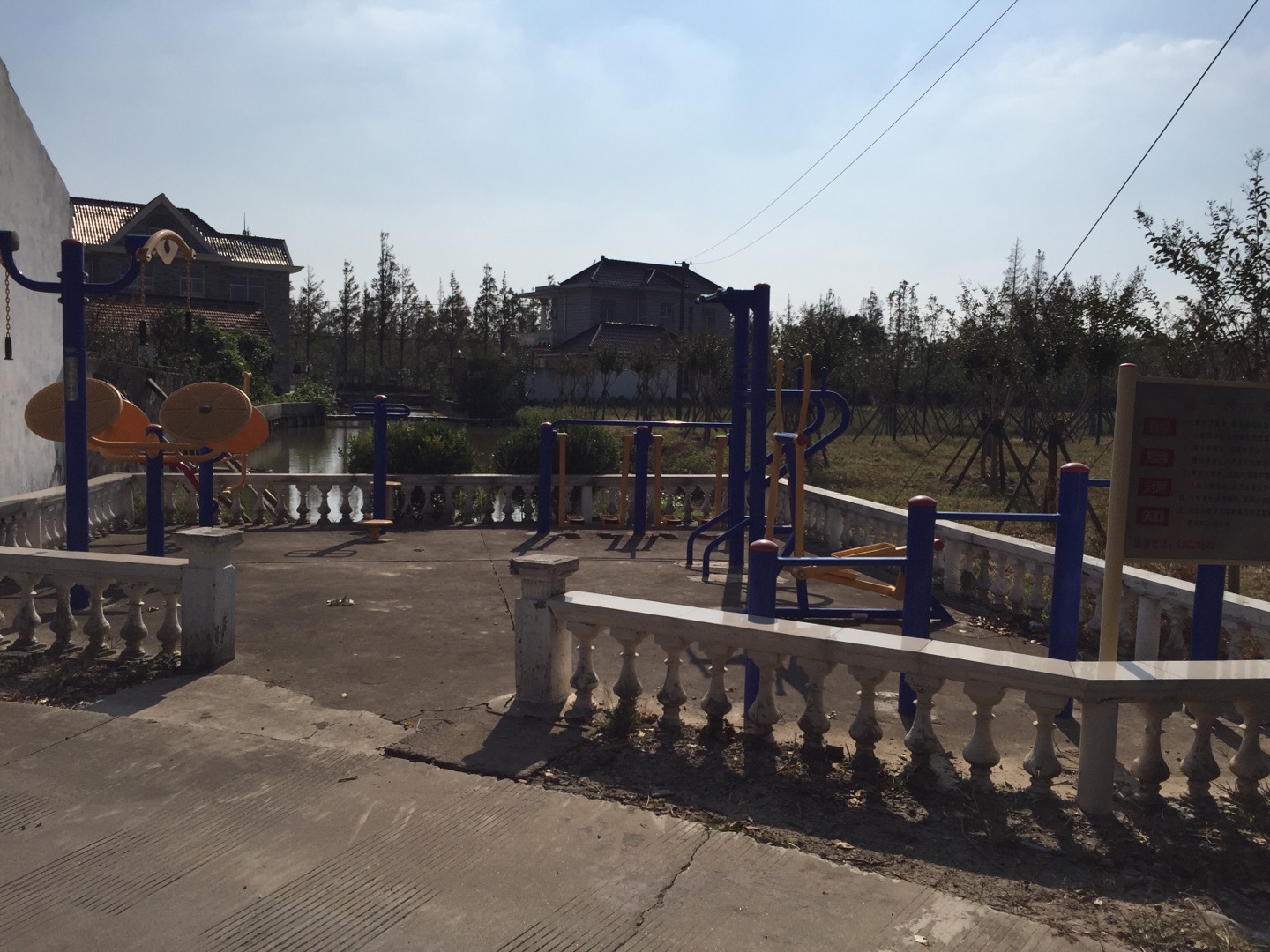 增產(chǎn)村六組健身點(diǎn)