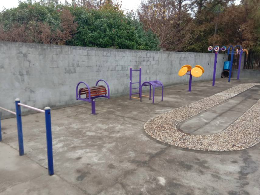 中泐村委健身點(diǎn)