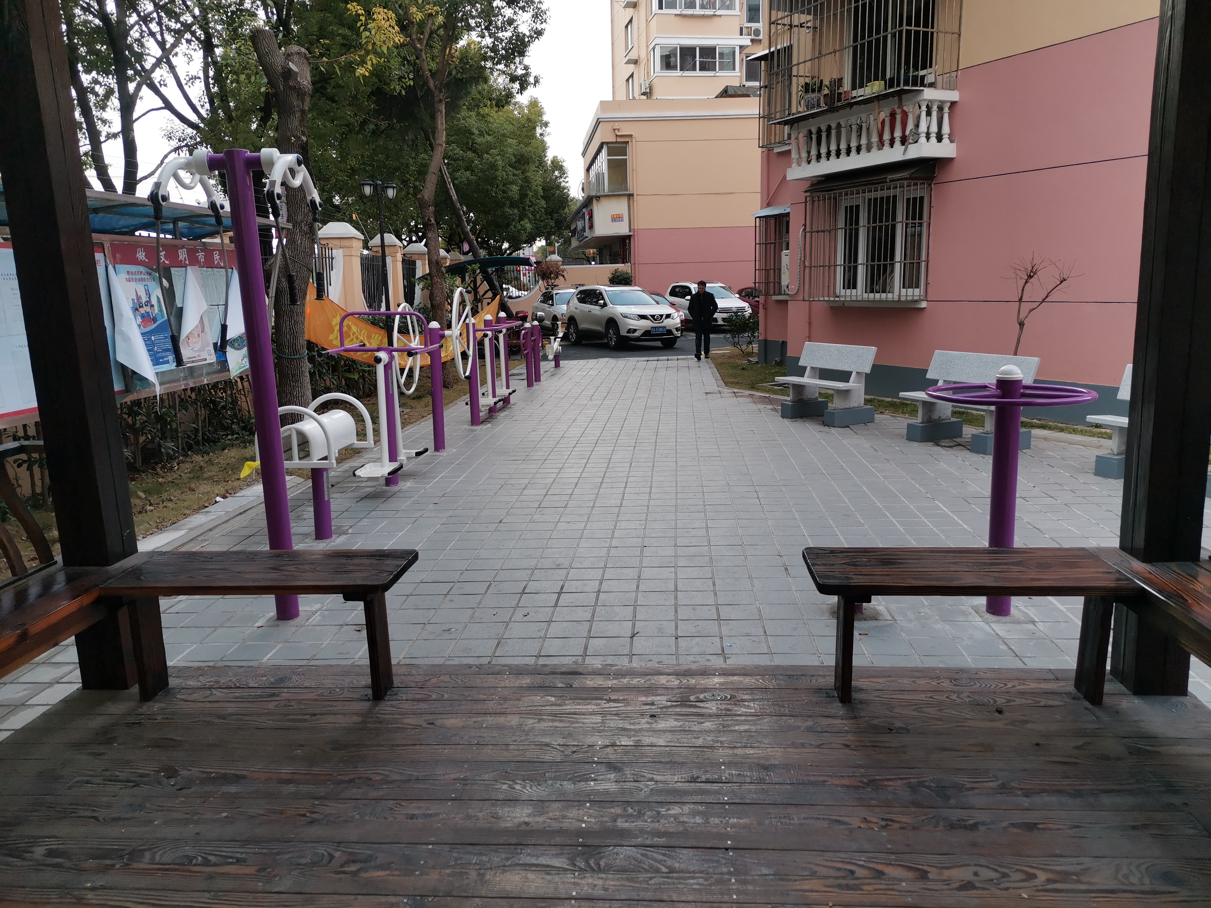 銀星小區(qū)健身點(diǎn)