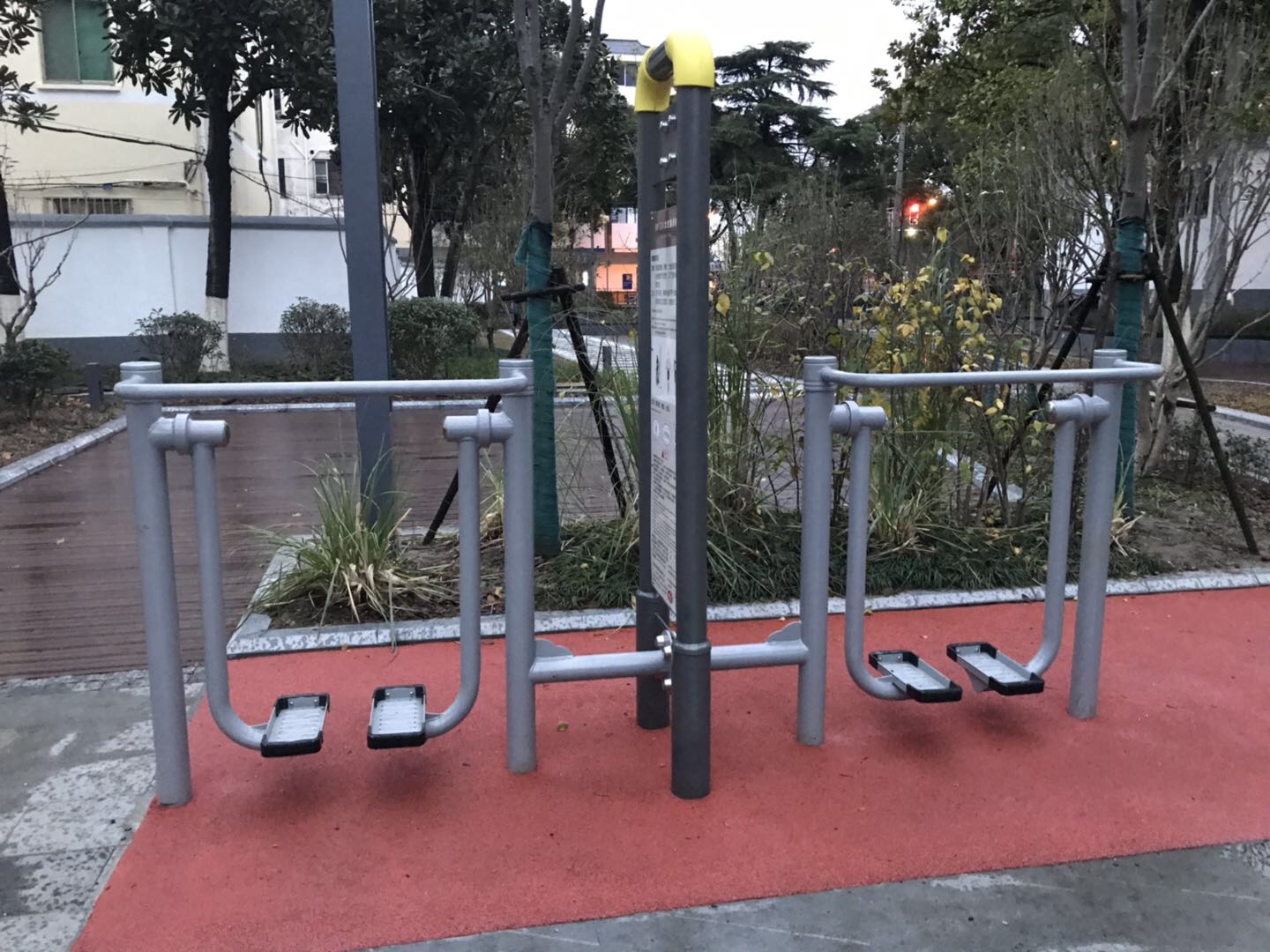 太空漫步機(jī)