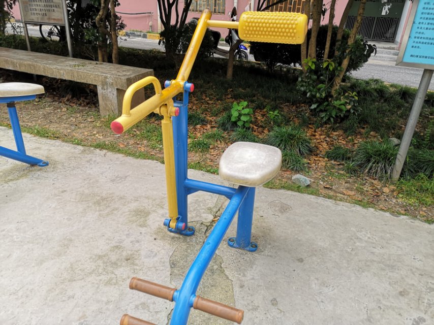 腹背鍛煉器 腹背鍛煉器