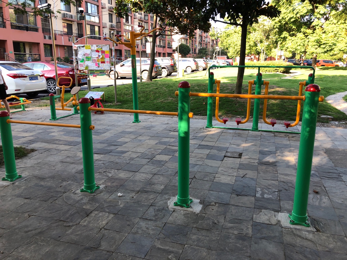 多聯(lián)壓腿架 多聯(lián)壓腿架