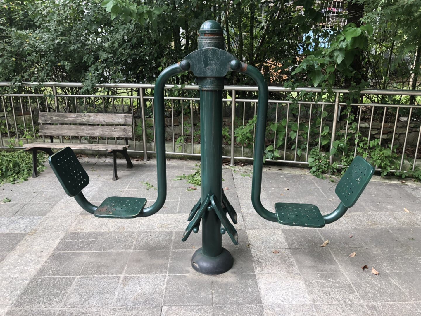 雙人坐蹬 雙人坐蹬