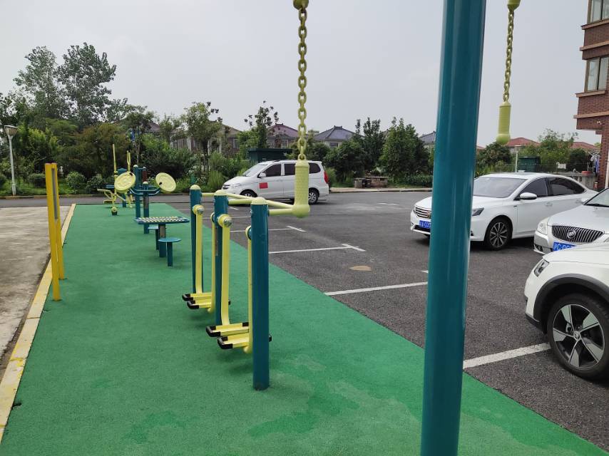 趙巷鎮(zhèn)金葫蘆16區(qū)健身苑苑點