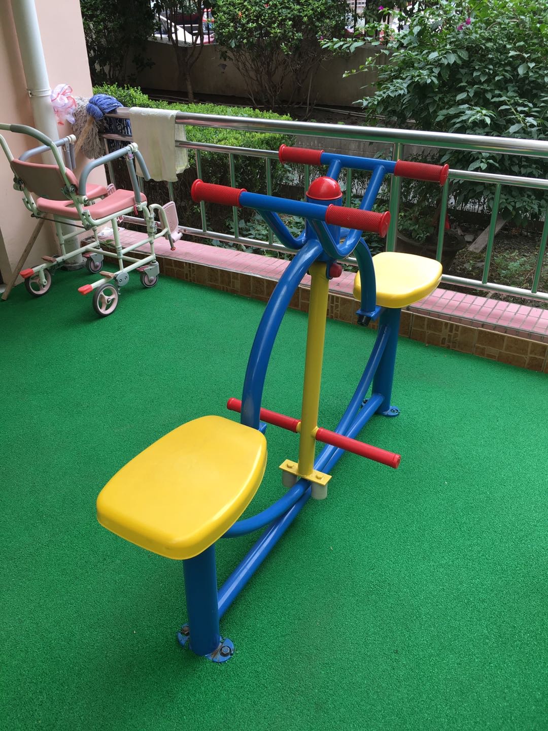 下肢康復(fù)器