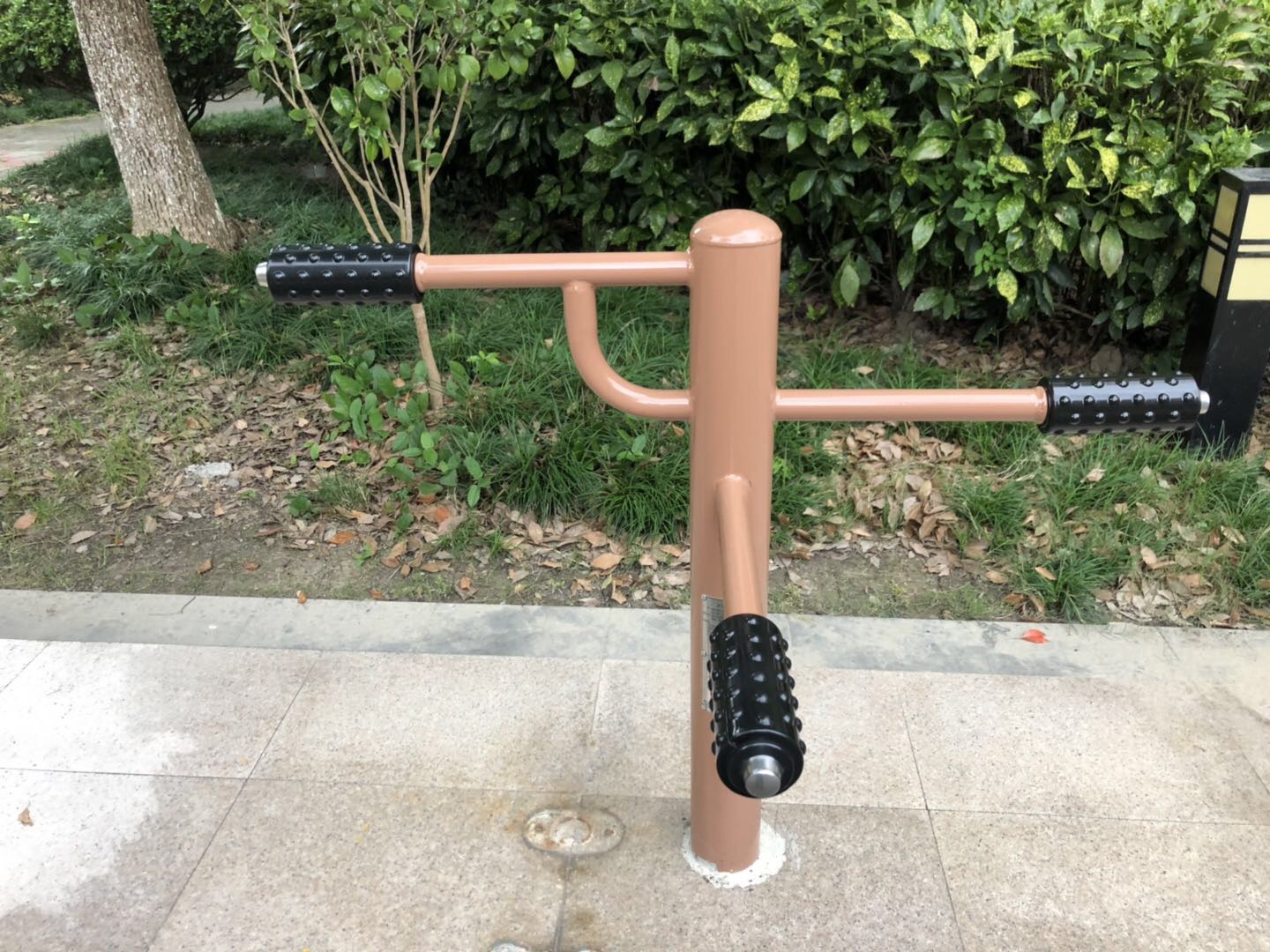 彈振壓腿器 彈振壓腿器