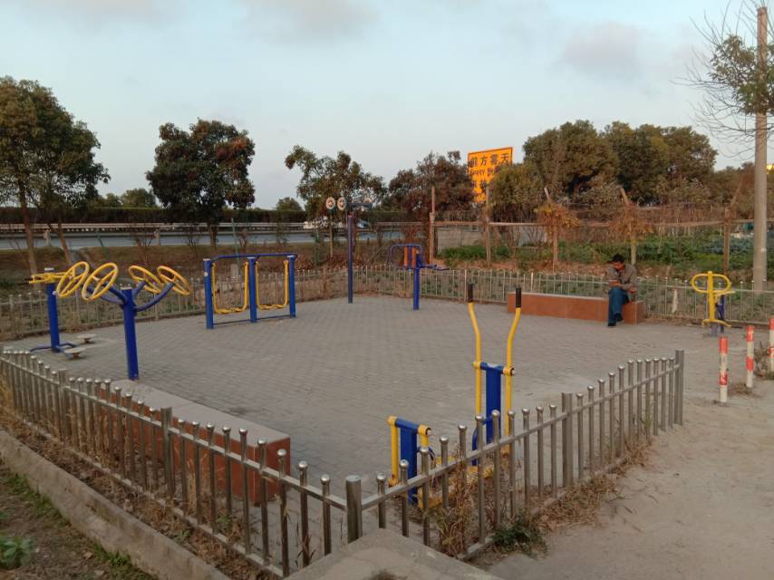 會龍村3組健身點