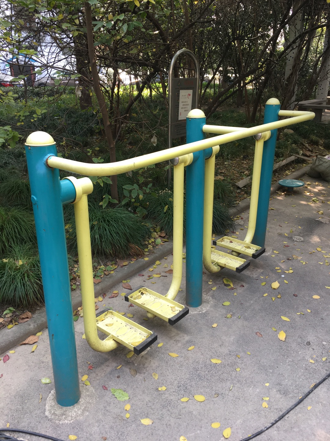 雙位太空漫步機(jī)