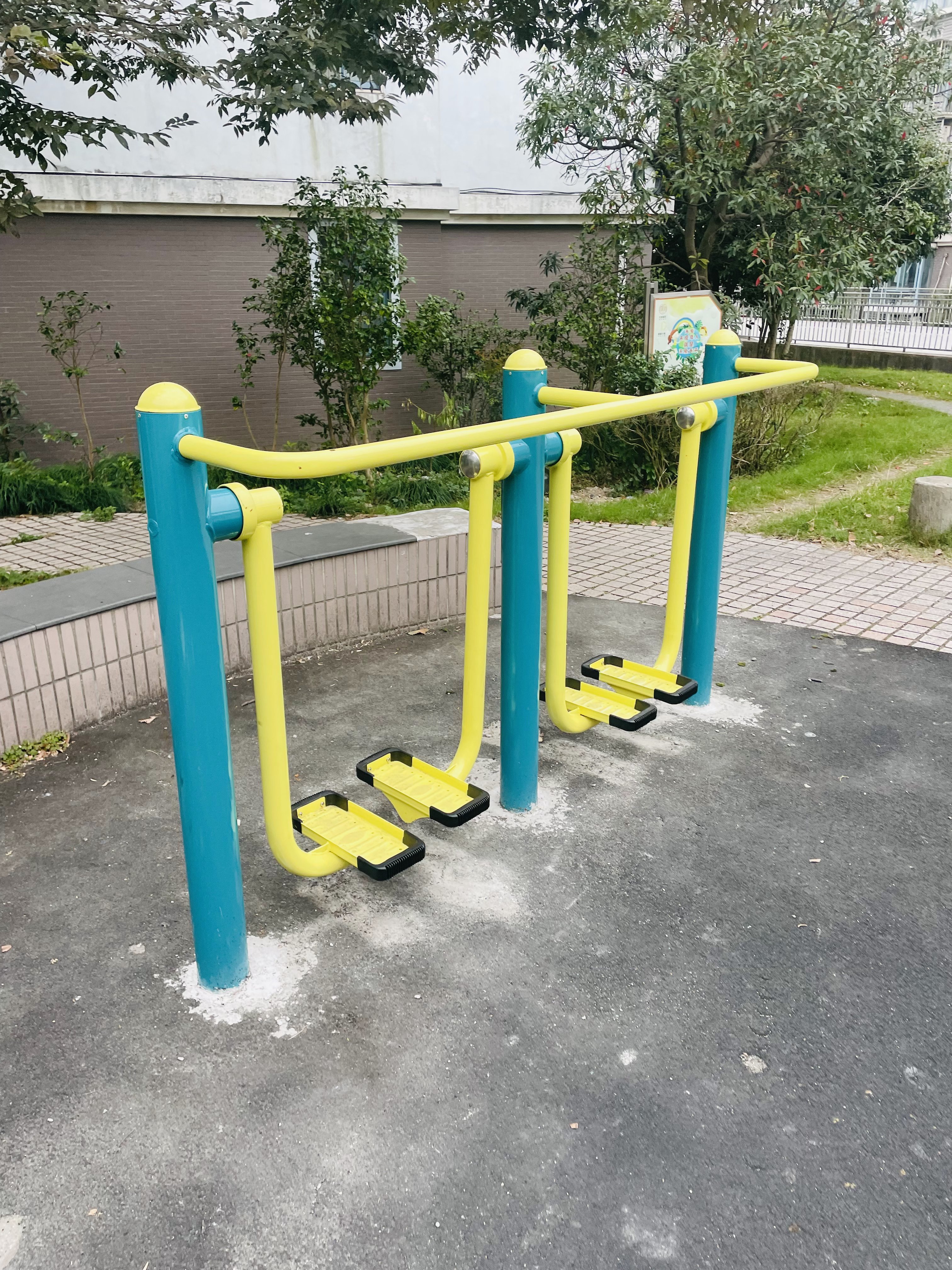 二位智能太空漫步機(jī)