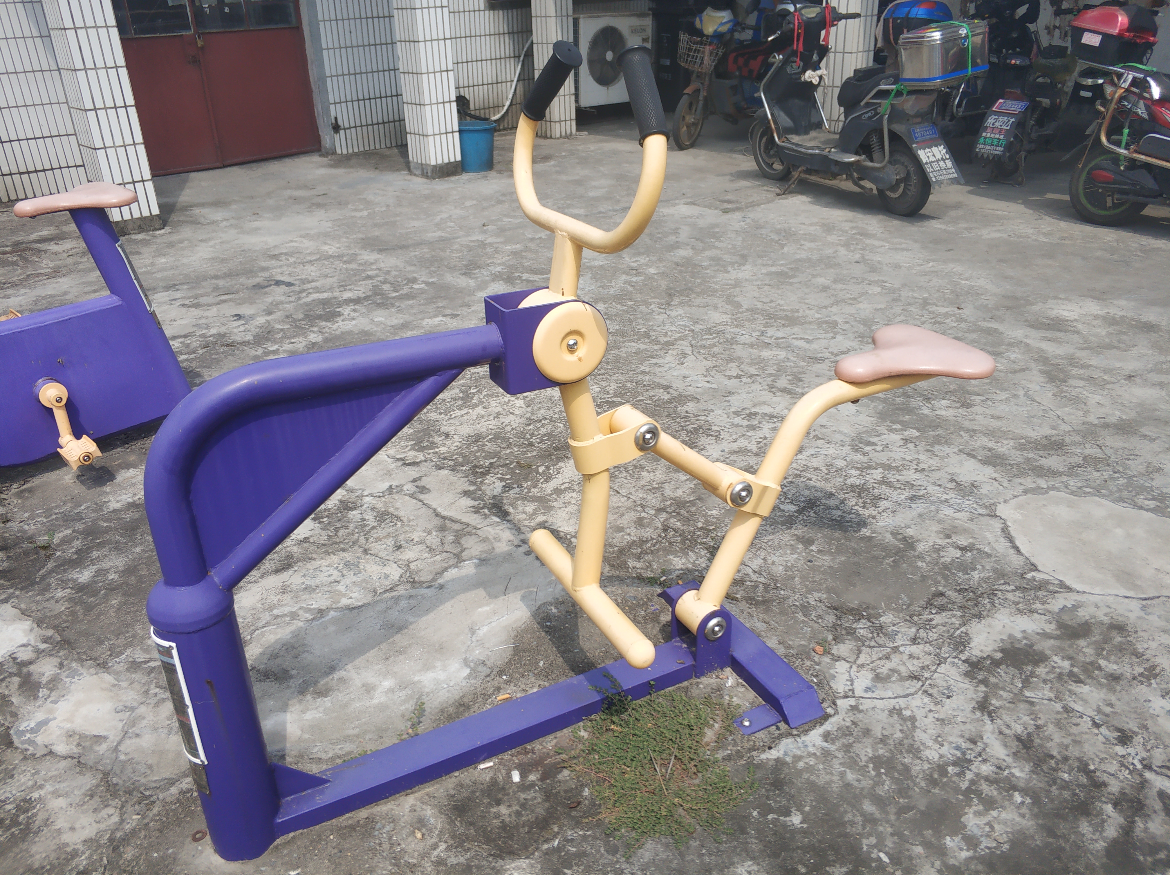 騎馬機(jī) 騎馬機(jī)