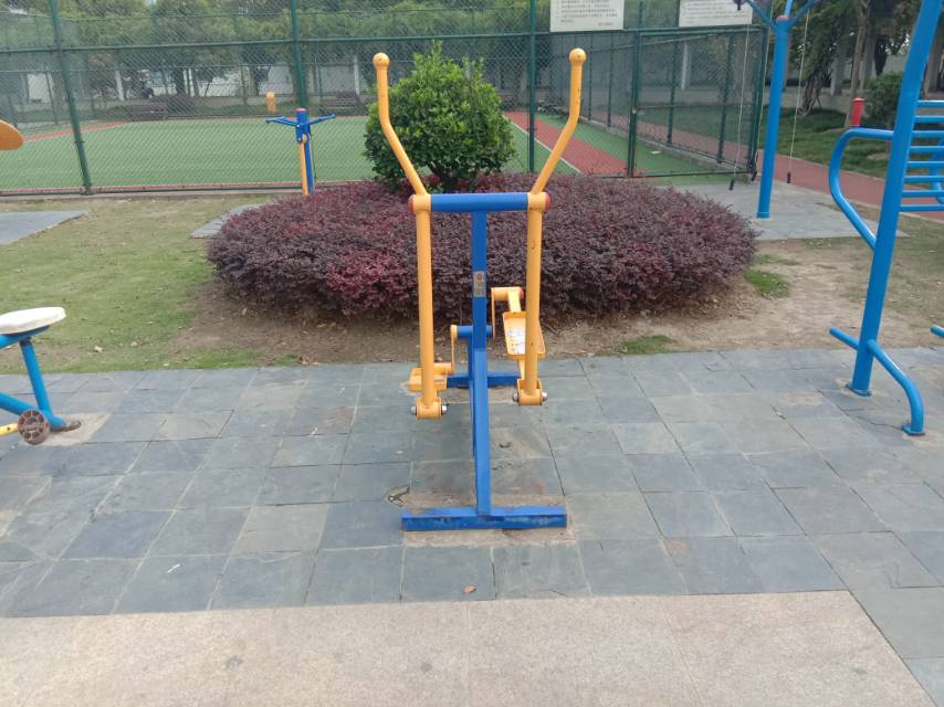 室外橢圓機(jī) 室外橢圓機(jī)