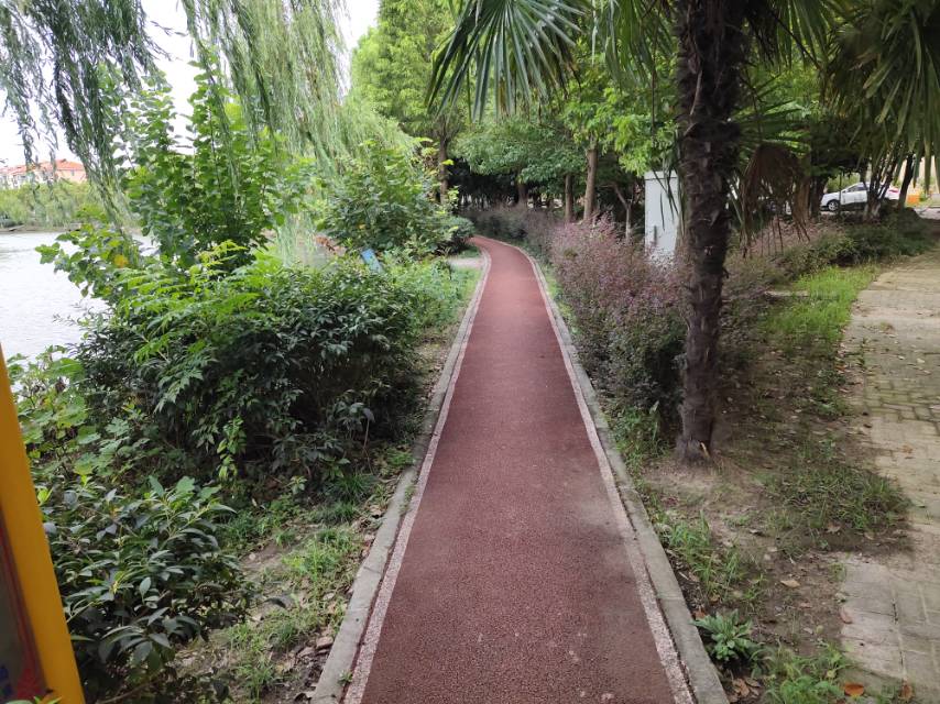 順馳藍(lán)灣百姓健身步道