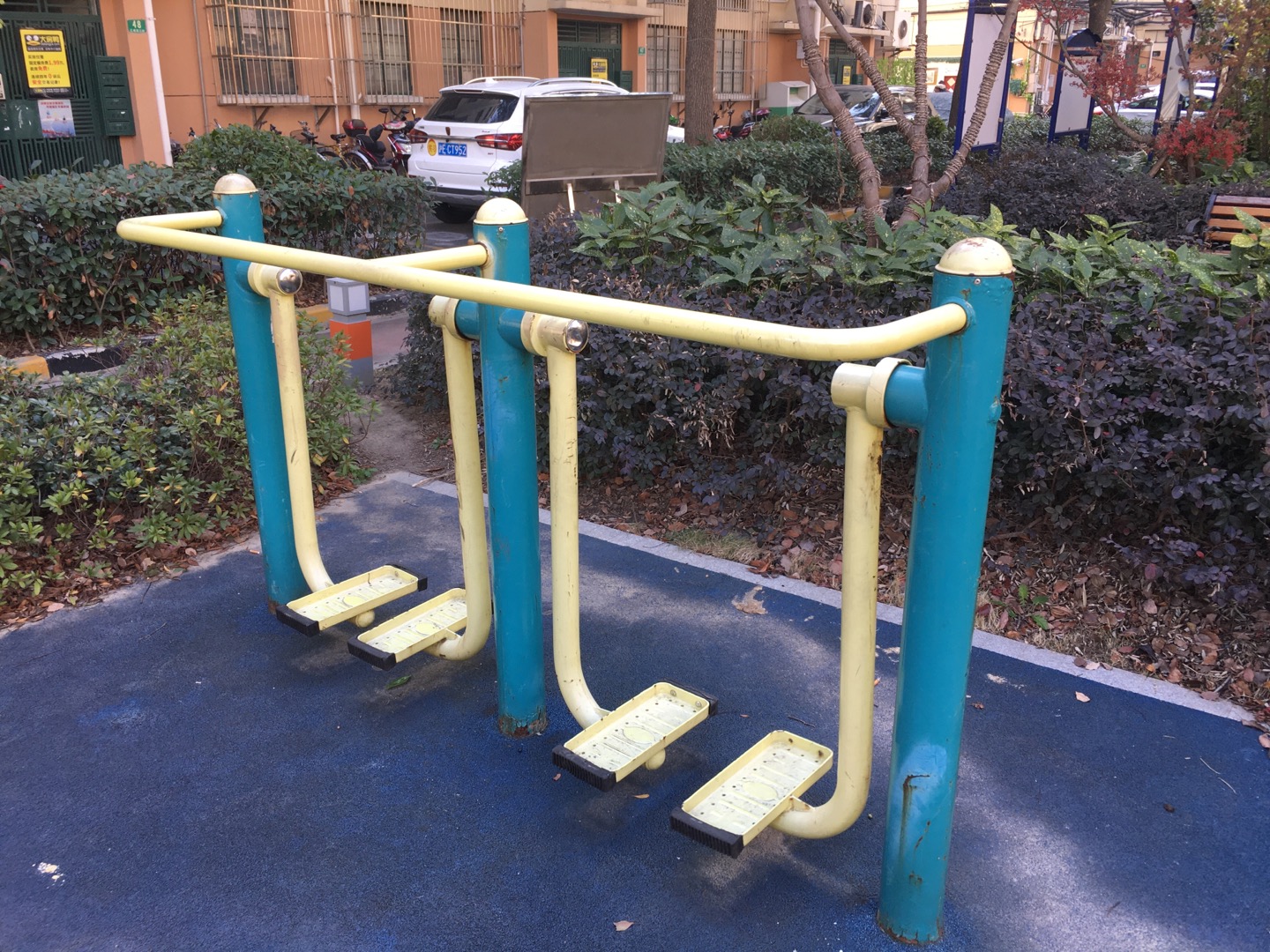 雙位太空漫步機(jī)