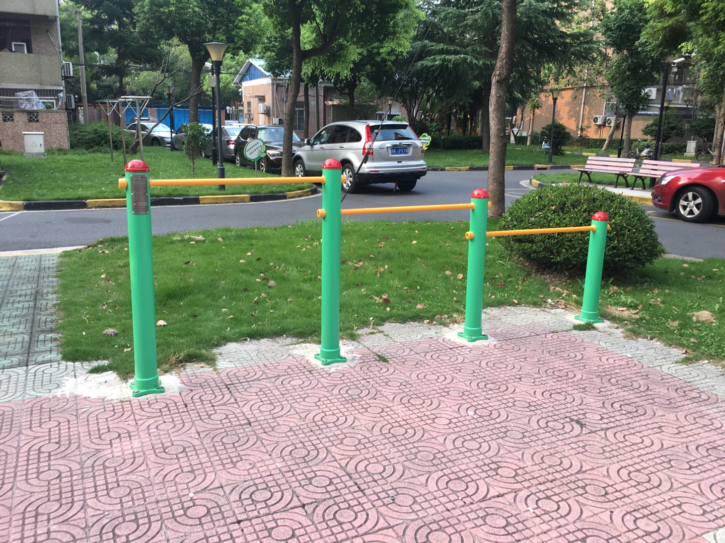 多聯(lián)壓腿架 多聯(lián)壓腿架